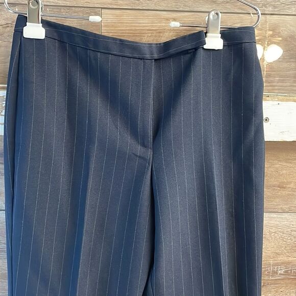 Modern Essentials Ladies Dress Pants Trousers, Navy Blue Pinstripes, Size 9 - Picture 2 of 6